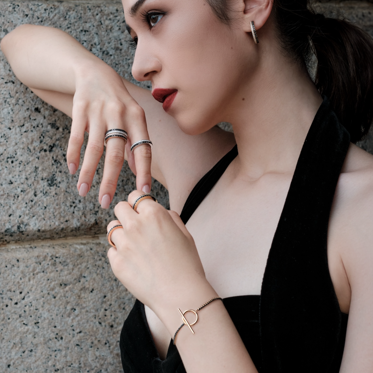 Halo 18K 白金黑鑽白鑽耳環